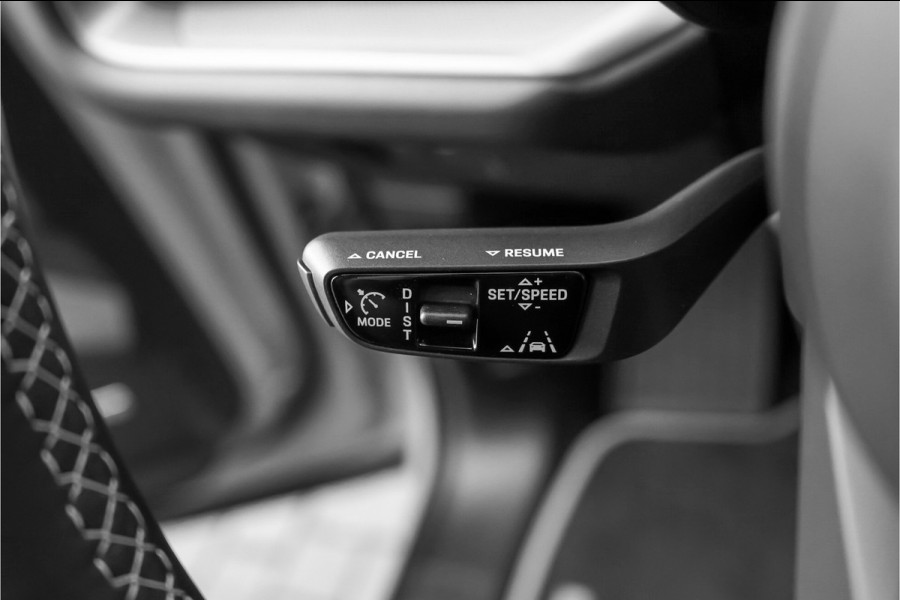 Porsche Cayenne Coupé 3.0 E-Hybrid Sport Design Pano ACC Stoelventilatie 18-wegs Bose 22"