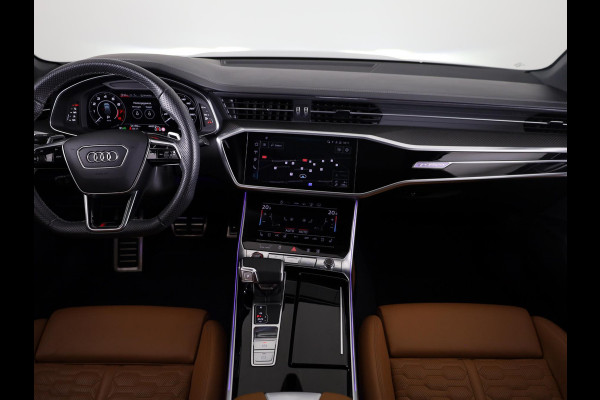 Audi RS6 Avant 4.0 TFSI quattro 600pk | Panoramadak | Keramische remmen | Head up Display | B&O | Servo sluiting | Vierwiel besturing |