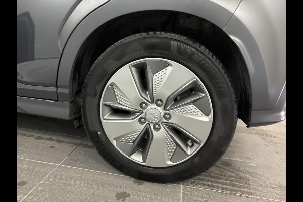 Hyundai Kona EV Premium 64 kWh | Slechts 33.500 KM| SOH 95,3 % | Volledig Dealeronderhouden |