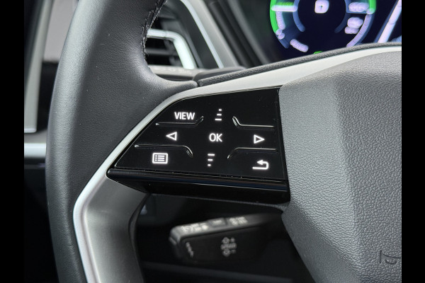 Audi Q4 e-tron 40 82kWh Trekhaak Matrix Led 19" Sportst.+Verwarmd Apple Carplay Android Navi Launch Edition Advanced Ecc Pdc Elek.Achterklep Cruise Control Lmv Isofix DAB 1.000KG Trekgewicht 1e Eigenaar Origineel Nederlandse Auto