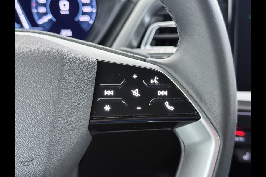 Audi Q4 e-tron 40 82kWh Trekhaak Matrix Led 19" Sportst.+Verwarmd Apple Carplay Android Navi Launch Edition Advanced Ecc Pdc Elek.Achterklep Cruise Control Lmv Isofix DAB 1.000KG Trekgewicht 1e Eigenaar Origineel Nederlandse Auto