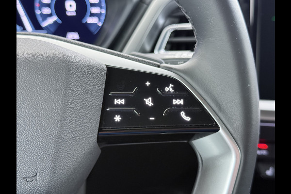 Audi Q4 e-tron 40 82kWh Trekhaak Matrix Led 19" Sportst.+Verwarmd Apple Carplay Android Navi Launch Edition Advanced Ecc Pdc Elek.Achterklep Cruise Control Lmv Isofix DAB 1.000KG Trekgewicht 1e Eigenaar Origineel Nederlandse Auto