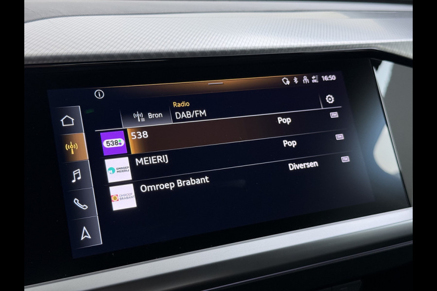 Audi Q4 e-tron 40 82kWh Trekhaak Matrix Led 19" Sportst.+Verwarmd Apple Carplay Android Navi Launch Edition Advanced Ecc Pdc Elek.Achterklep Cruise Control Lmv Isofix DAB 1.000KG Trekgewicht 1e Eigenaar Origineel Nederlandse Auto
