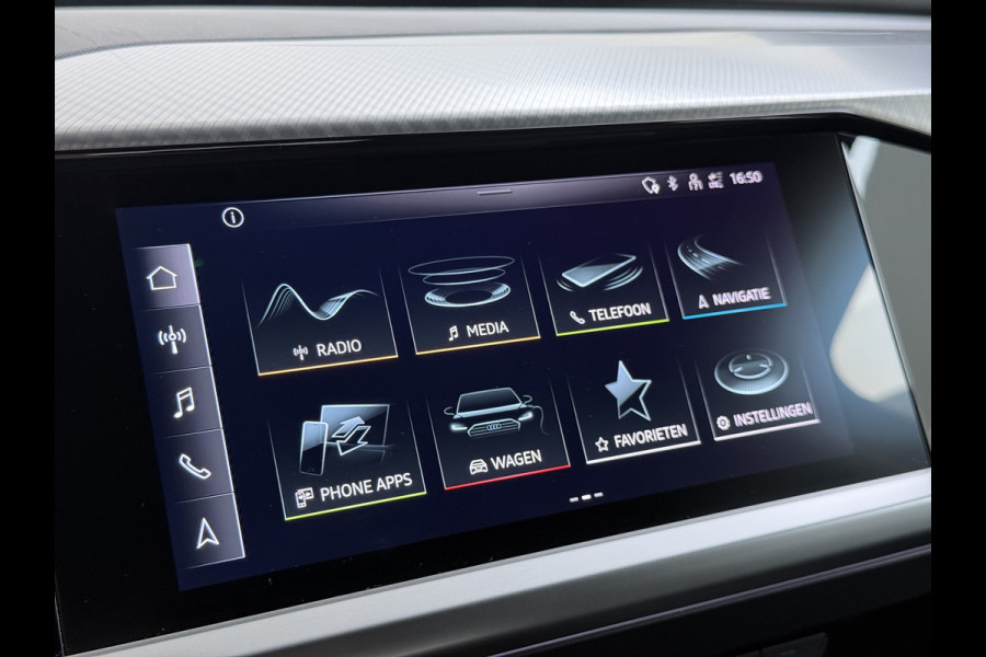 Audi Q4 e-tron 40 82kWh Trekhaak Matrix Led 19" Sportst.+Verwarmd Apple Carplay Android Navi Launch Edition Advanced Ecc Pdc Elek.Achterklep Cruise Control Lmv Isofix DAB 1.000KG Trekgewicht 1e Eigenaar Origineel Nederlandse Auto