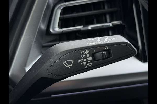 Audi Q4 e-tron 40 82kWh Trekhaak Matrix Led 19" Sportst.+Verwarmd Apple Carplay Android Navi Launch Edition Advanced Ecc Pdc Elek.Achterklep Cruise Control Lmv Isofix DAB 1.000KG Trekgewicht 1e Eigenaar Origineel Nederlandse Auto