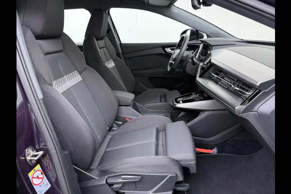 Audi Q4 e-tron 40 82kWh Trekhaak Matrix Led 19" Sportst.+Verwarmd Apple Carplay Android Navi Launch Edition Advanced Ecc Pdc Elek.Achterklep Cruise Control Lmv Isofix DAB 1.000KG Trekgewicht 1e Eigenaar Origineel Nederlandse Auto