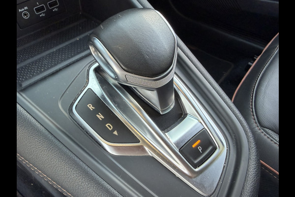 Renault Captur 1.3 TCe 155 Initiale Paris | BOSE | 360 camera | Leder | Parkeerhulp | Stoelverwarming