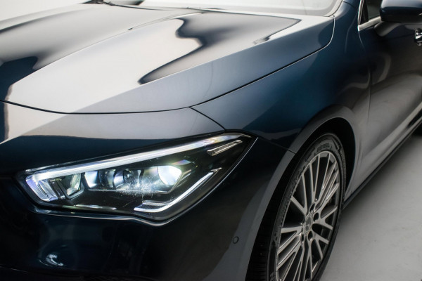 Mercedes-Benz CLA-Klasse 180 Business Solution Luxury NL-auto [ Panoramadak Sfeerverlichting Memory Carplay Camera Leder ]