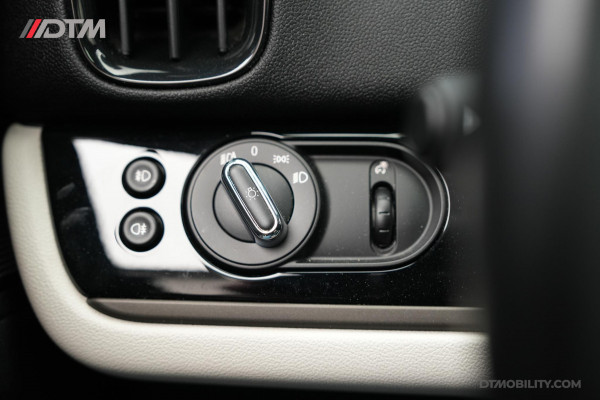 MINI Countryman 1.5 Cooper S E ALL4 | Panorama | Chester | Camera