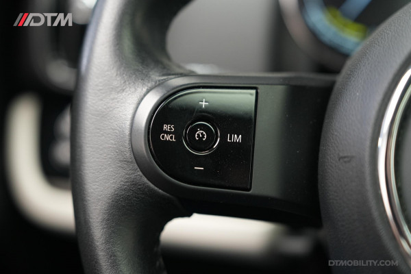 MINI Countryman 1.5 Cooper S E ALL4 | Panorama | Chester | Camera