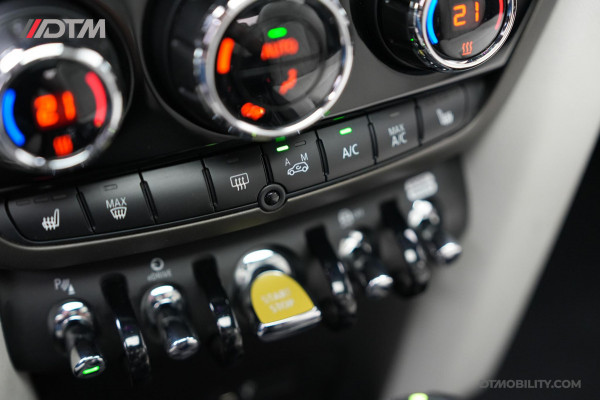 MINI Countryman 1.5 Cooper S E ALL4 | Panorama | Chester | Camera