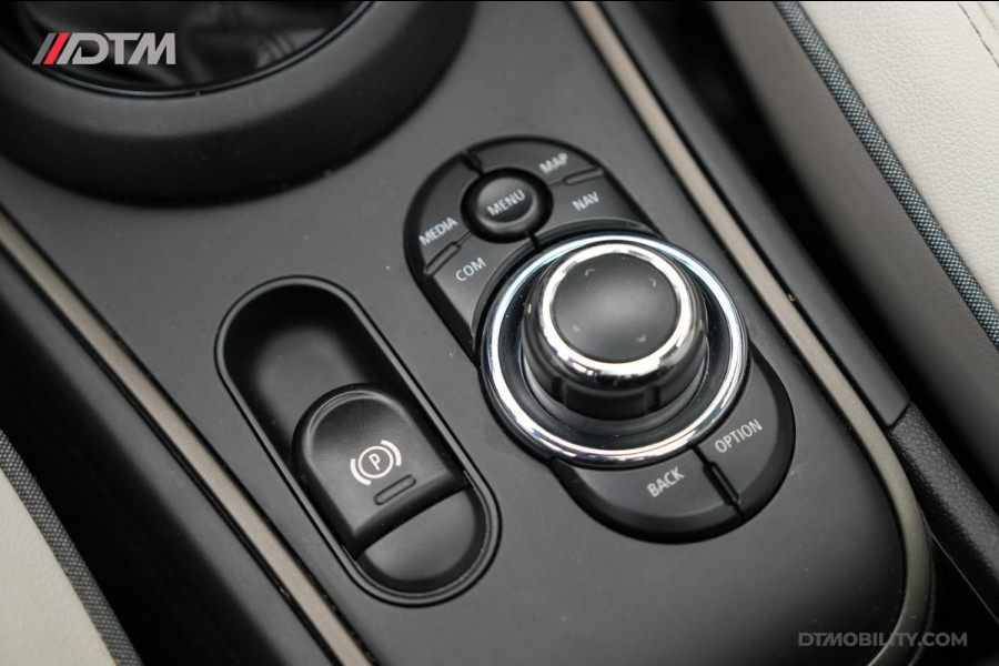 MINI Countryman 1.5 Cooper S E ALL4 | Panorama | Chester | Camera