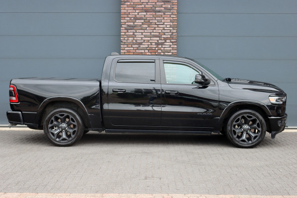 Dodge Ram 1500 5.7 V8 4x4 Crew Cab Limited | Prins-LPG | Luchtvering | Stoelventilatie V+A | Trekhaak | Panoramadak | ACC | Android Auto/Apple Carplay | HUD | Harman&Kardon | Surround Camera |