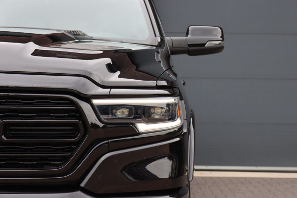 Dodge Ram 1500 5.7 V8 4x4 Crew Cab Limited | Prins-LPG | Luchtvering | Stoelventilatie V+A | Trekhaak | Panoramadak | ACC | Android Auto/Apple Carplay | HUD | Harman&Kardon | Surround Camera |
