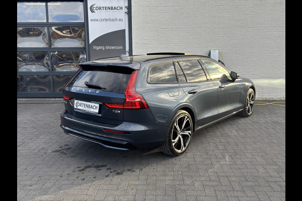 Volvo V60 2.0 T8 Plug-in hybrid AWD Ultra Dark | Zwenkbare trekhaak | Bowers&Wilkins | Stoelmassage + Verkoeling | Panoramadak | Memory | Blis |