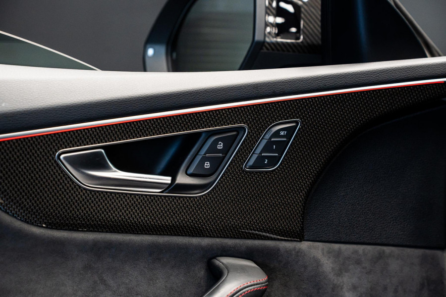 Audi SQ8 4.0 TFSI quattro *Bang & Olufsen / Panorama / Vierwielbesturing / HUD / Surround-view / Standverwarming*