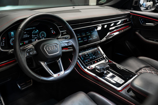 Audi SQ8 4.0 TFSI quattro *Bang & Olufsen / Panorama / Vierwielbesturing / HUD / Surround-view / Standverwarming*