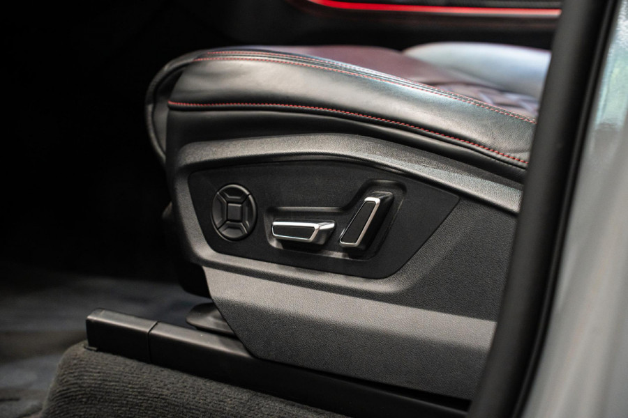 Audi SQ8 4.0 TFSI quattro *Bang & Olufsen / Panorama / Vierwielbesturing / HUD / Surround-view / Standverwarming*
