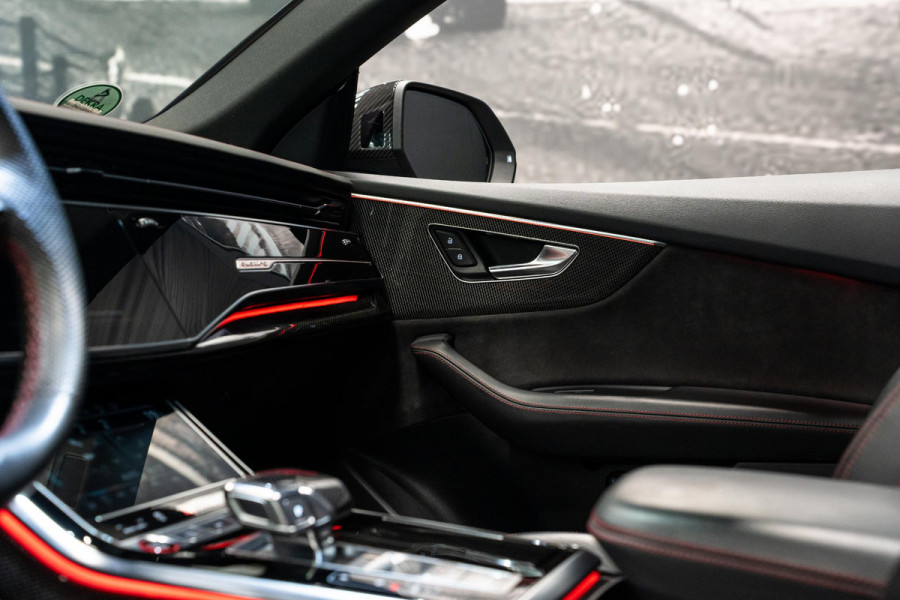 Audi SQ8 4.0 TFSI quattro *Bang & Olufsen / Panorama / Vierwielbesturing / HUD / Surround-view / Standverwarming*