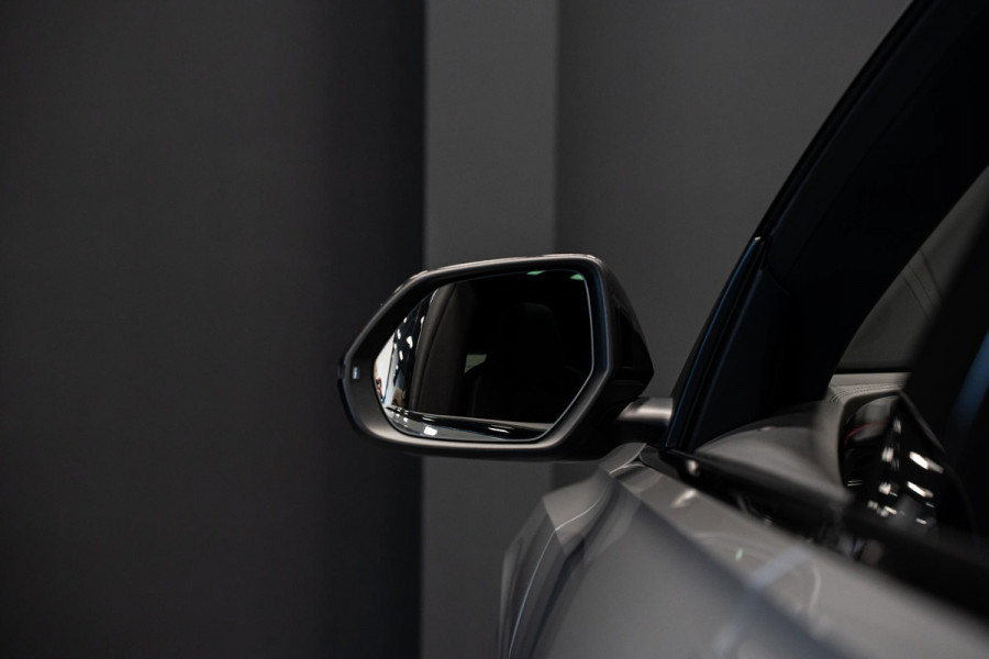 Audi SQ8 4.0 TFSI quattro *Bang & Olufsen / Panorama / Vierwielbesturing / HUD / Surround-view / Standverwarming*