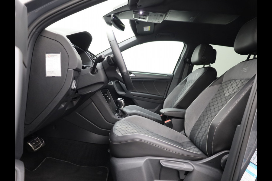 Volkswagen Tiguan 1.5 TSI R-Line Business+ | Trekhaak wegkl. | 20" | Elk. A-klep | IQ Light | Camera | Prijs Rijklaar!!