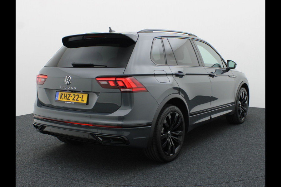 Volkswagen Tiguan 1.5 TSI R-Line Business+ | Trekhaak wegkl. | 20" | Elk. A-klep | IQ Light | Camera | Prijs Rijklaar!!