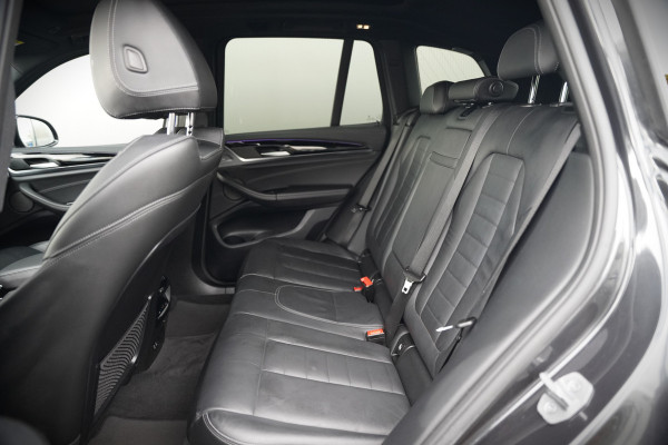 BMW iX3 High Executive 80 kWh | Panoramadak | Harman Kardon | Head-Up Display | Adaptive Cruise Control | Stoelverwarming | Dodehoekdetectie | Keyless | Trekhaak | 360 Camera | Ambiance Verlichting |