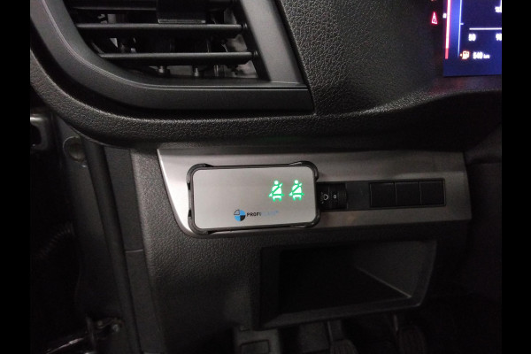 Opel Vivaro 1.5 Diesel 120pk L3 Dubbele Cabine Apple Carplay /  Android Auto Parkeersensoren V+A Trekhaak Camera Navigatie Cruise Control LED koplampen houten afwerking laadruimte