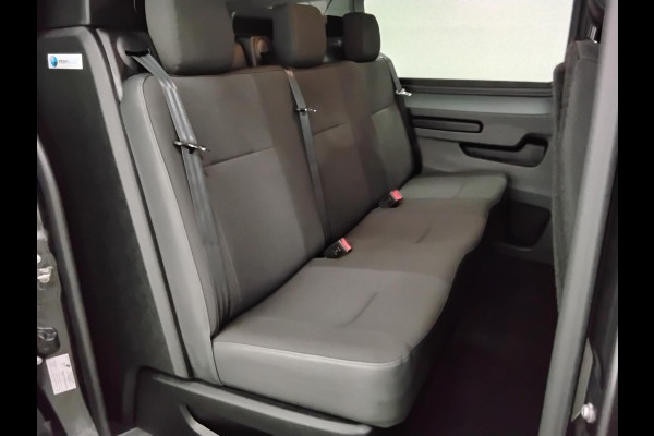 Opel Vivaro 1.5 Diesel 120pk L3 Dubbele Cabine Apple Carplay /  Android Auto Parkeersensoren V+A Trekhaak Camera Navigatie Cruise Control LED koplampen houten afwerking laadruimte