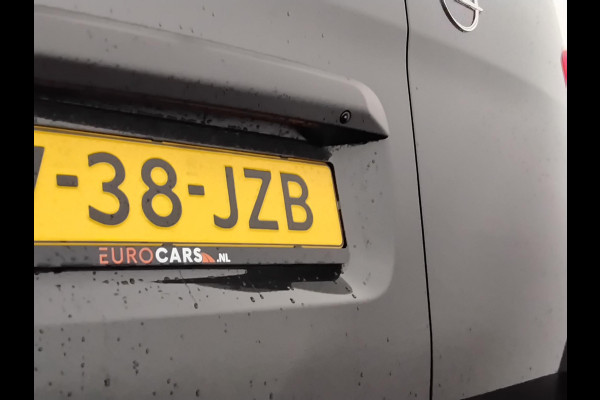 Opel Vivaro 1.5 Diesel 120pk L3 Dubbele Cabine Apple Carplay /  Android Auto Parkeersensoren V+A Trekhaak Camera Navigatie Cruise Control LED koplampen houten afwerking laadruimte