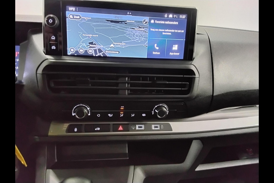Opel Vivaro 1.5 Diesel 120pk L3 Dubbele Cabine Apple Carplay /  Android Auto Parkeersensoren V+A Trekhaak Camera Navigatie Cruise Control LED koplampen houten afwerking laadruimte
