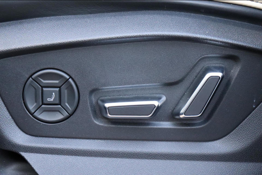 Audi RSQ8 4.0TFSI quattro Dynamic plus Exclusive 1e eig. standkachel keramisch B&O trekhaak schuifdak massage+ventilatie hud enz.