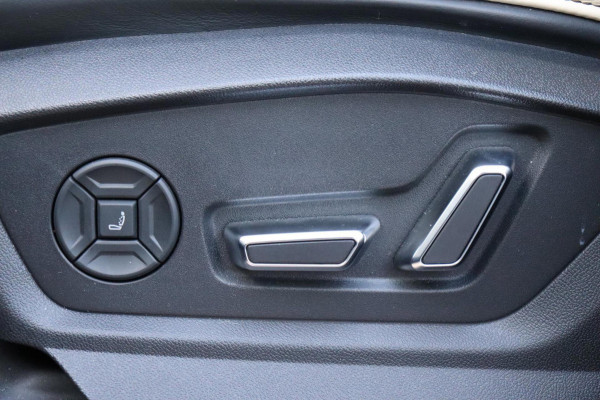 Audi RSQ8 4.0TFSI quattro Dynamic plus Exclusive 1e eig. standkachel keramisch B&O trekhaak schuifdak massage+ventilatie hud enz.