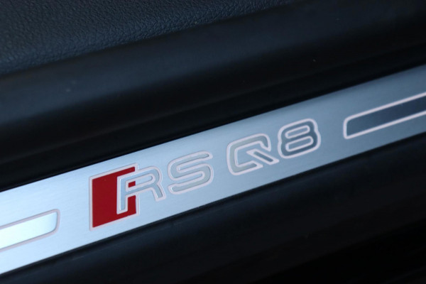 Audi RSQ8 4.0TFSI quattro Dynamic plus Exclusive 1e eig. standkachel keramisch B&O trekhaak schuifdak massage+ventilatie hud enz.