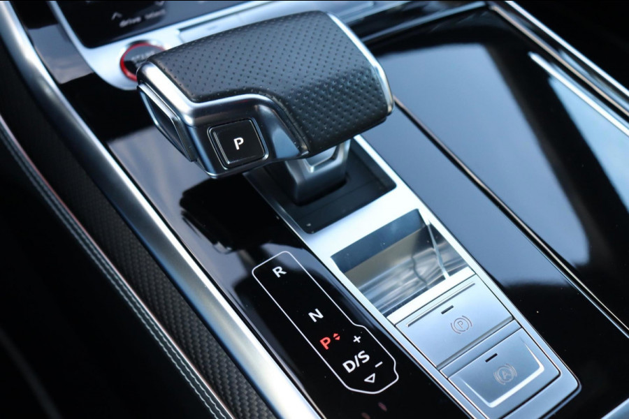 Audi RSQ8 4.0TFSI quattro Dynamic plus Exclusive 1e eig. standkachel keramisch B&O trekhaak schuifdak massage+ventilatie hud enz.