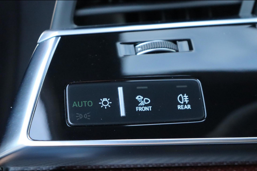 Audi RSQ8 4.0TFSI quattro Dynamic plus Exclusive 1e eig. standkachel keramisch B&O trekhaak schuifdak massage+ventilatie hud enz.