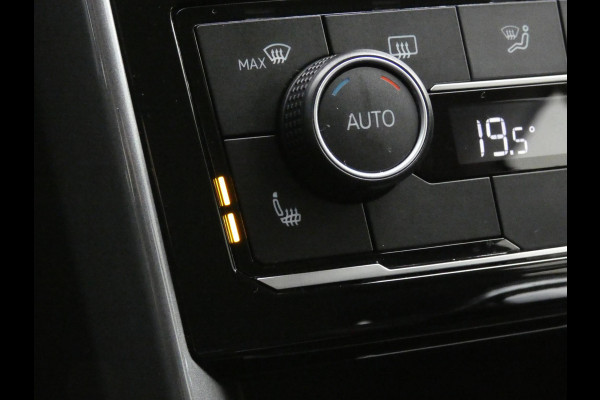 Volkswagen T-Cross 1.0 TSI Style Business R | STOELVERWARMING | APPLE CARPLAY | ACHTERUITRIJCAMERA |