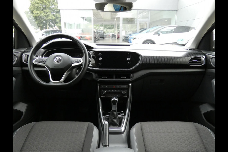 Volkswagen T-Cross 1.0 TSI Style Business R | STOELVERWARMING | APPLE CARPLAY | ACHTERUITRIJCAMERA |