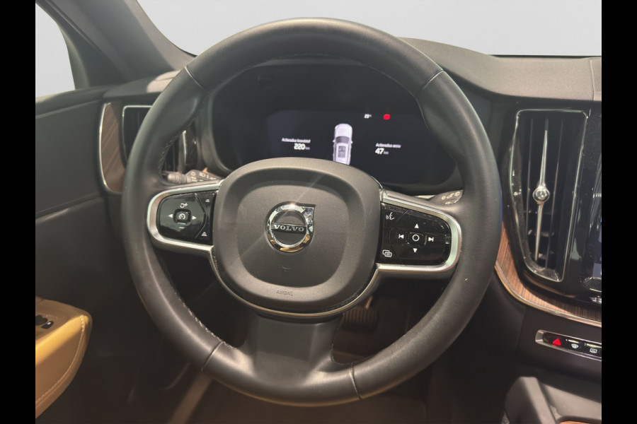 Volvo XC60 T6 Aut. Long Range Plus Bright Leder Parkeercamera 350pk