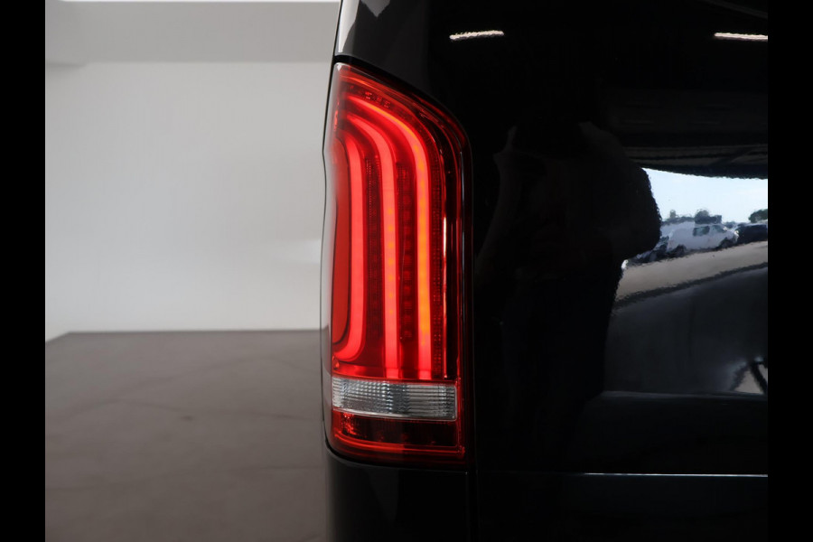 Mercedes-Benz Vito 114 CDI L2 + 19 INCH | SPOILERPAKKET | SIDEBARS | LED | APPLE CARPLAY | CAMERA | STOELVERWARMING