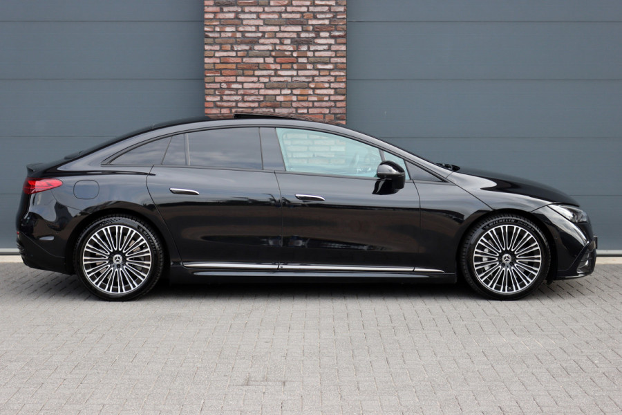 Mercedes-Benz EQE 300 AMG Line 89 kWh | Luchtvering | Distronic+ | Panoramadak | Leder | Burmester | Digital Light | Verwarmd Stuurwiel | Surround Camera | Keyless Go |