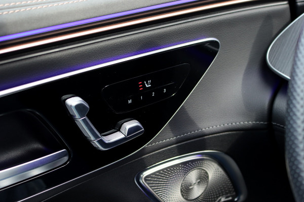 Mercedes-Benz EQE 300 AMG Line 89 kWh | Luchtvering | Distronic+ | Panoramadak | Leder | Burmester | Digital Light | Verwarmd Stuurwiel | Surround Camera | Keyless Go |