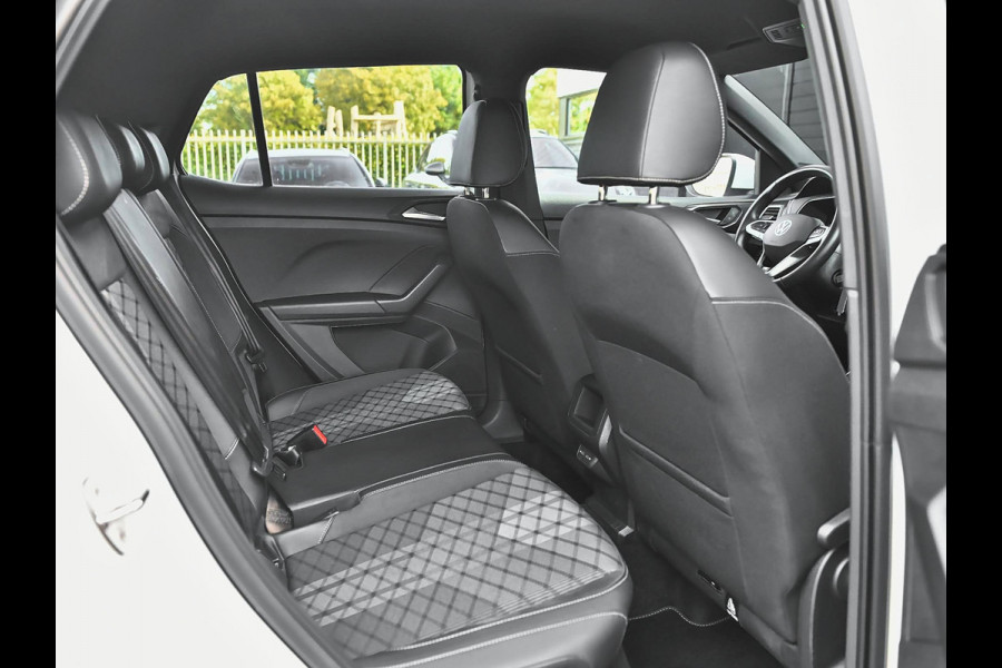Volkswagen T-Cross 1.5 TSI R-Line Camera Navi Trekhaak Carplay