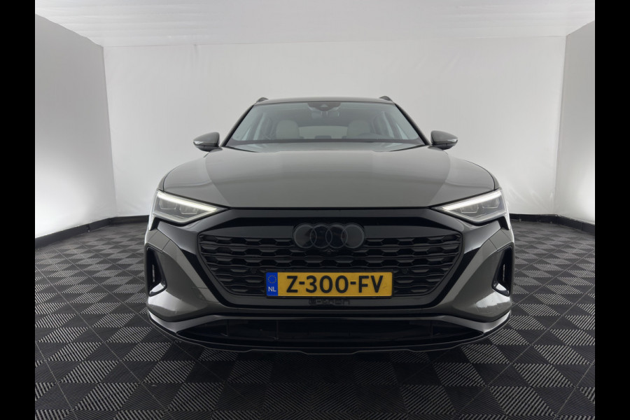Audi Q8 e-tron 50 quattro Advanced Edition 95 kWh [3-Fase-22kW] {SoH-99%} (INCL-BTW)  Aut. *LEATHER | FULL-LED | MEMORY-PACK | ADAPTIVE-CRUISE | CAMERA | PRIVACY-GLASS | DIGI-COCKPIT | SHIFTPADDLES | DAB | AMBIENTLIGHT | TOWBAR | 20''ALU*