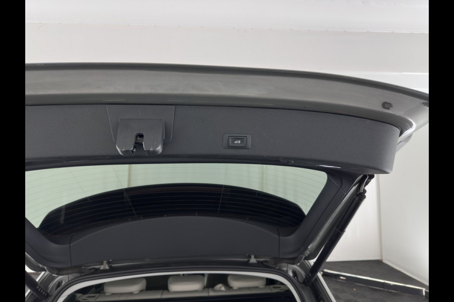 Audi Q8 e-tron 50 quattro Advanced Edition 95 kWh [3-Fase-22kW] {SoH-99%} (INCL-BTW)  Aut. *LEATHER | FULL-LED | MEMORY-PACK | ADAPTIVE-CRUISE | CAMERA | PRIVACY-GLASS | DIGI-COCKPIT | SHIFTPADDLES | DAB | AMBIENTLIGHT | TOWBAR | 20''ALU*