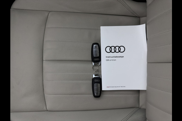 Audi Q8 e-tron 50 quattro Advanced Edition 95 kWh [3-Fase-22kW] {SoH-99%} (INCL-BTW)  Aut. *LEATHER | FULL-LED | MEMORY-PACK | ADAPTIVE-CRUISE | CAMERA | PRIVACY-GLASS | DIGI-COCKPIT | SHIFTPADDLES | DAB | AMBIENTLIGHT | TOWBAR | 20''ALU*