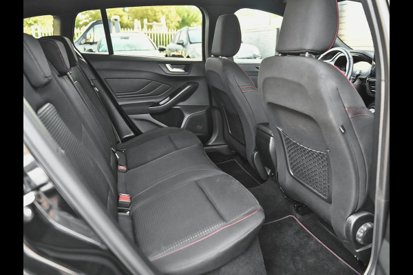 Ford FOCUS Wagon 1.0 EcoBoost Hybrid ST Line Trekhaak ACC Navi Camera Head up