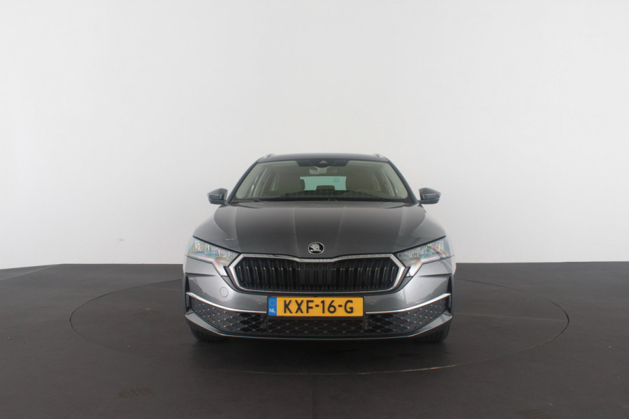 Škoda Octavia Combi 1.5 TSI Business Edition > Camera/Trekhaak/Winterpakket/ Graphite Grey
