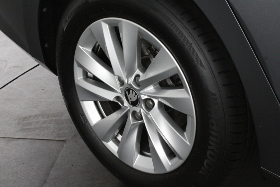 Škoda Octavia Combi 1.5 TSI Business Edition > Camera/Trekhaak/Winterpakket/ Graphite Grey