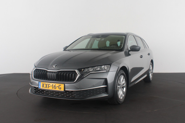 Škoda Octavia Combi 1.5 TSI Business Edition > Camera/Trekhaak/Winterpakket/ Graphite Grey